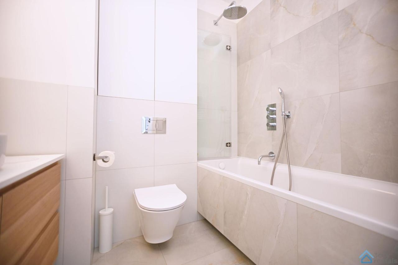 Beige 3City Apartment With Parking In Gdansk By Noclegi Renters Gdańsk Exterior foto