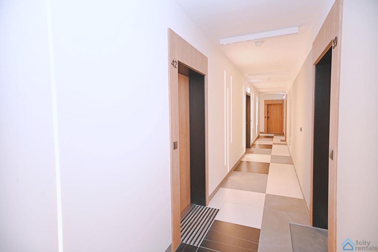Beige 3City Apartment With Parking In Gdansk By Noclegi Renters Gdańsk Exterior foto