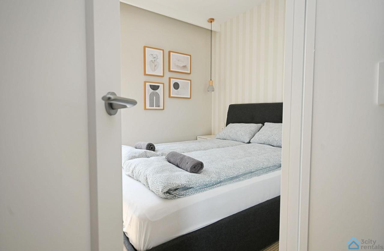 Beige 3City Apartment With Parking In Gdansk By Noclegi Renters Gdańsk Exterior foto